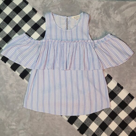 M | Sweet Wanderer | Cold-Shoulder Ruffle Top - Picture 1 of 5